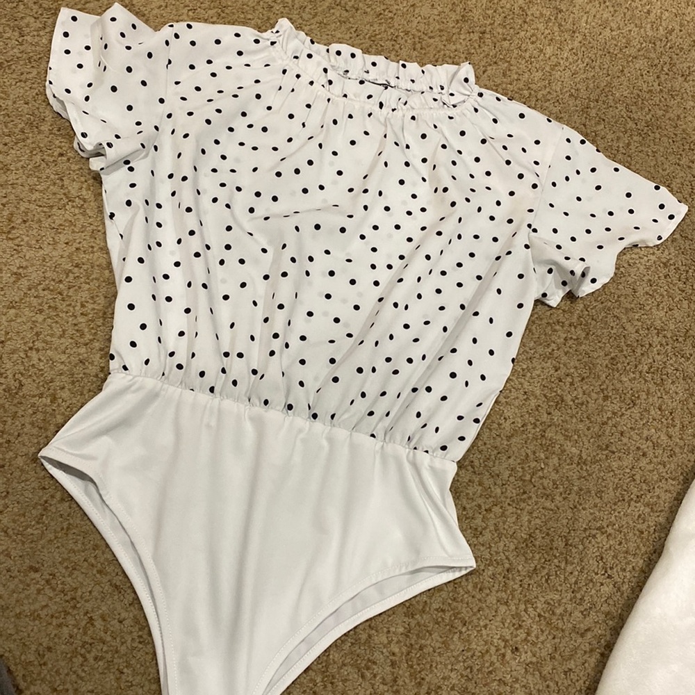 Great bodysuit for work or going out!